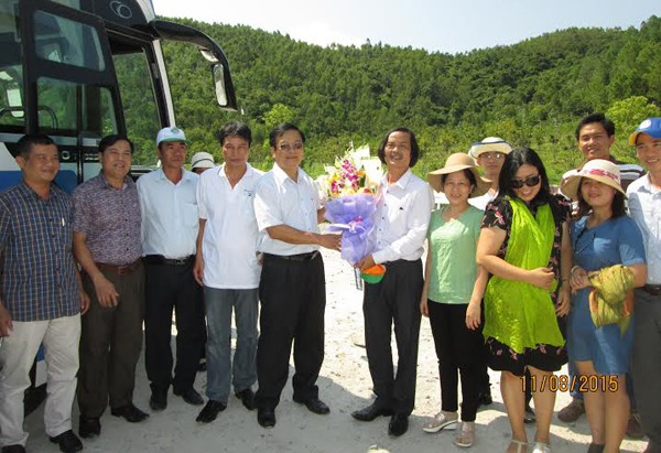 Bình[-]Định[-]-[-]Hà[-]Tĩnh[-]ký[-]kết[-]hợp[-]tác[-]phát[-]triển[-]du[-]lịch[-]